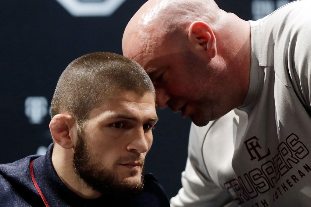 UFC president Dana White speaks to former lightweight champion Khabib Nurmagomedov during a press conference for UFC 229 in Las Vegas in 2018. Photo: AFP