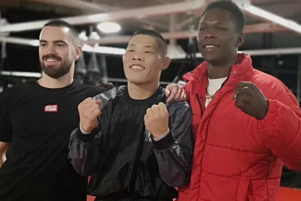 Li Jingliang (centre) with Israel Adesanya at the UFC Performance Institute in Las Vegas in March 2020. Photo: Handout