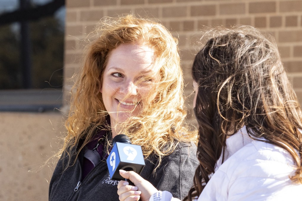 Jenny Cudd, left, a flower shop owner, leaves the federal courthouse in Midland, Texas, in January. Photo: Odessa American via AP