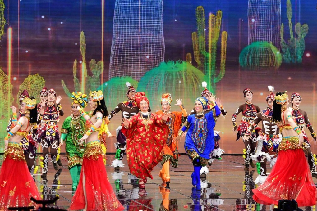 A dance performance during China’s biggest Lunar New Year gala show has sparked debate and criticism online for featuring a blackface performance by Chinese artists. Photo: ThePaper.cn
