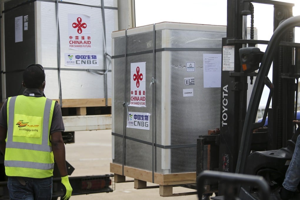 A donation of Covid-19 vaccines from China is unloaded in Zimbabwe. Photo: Xinhua