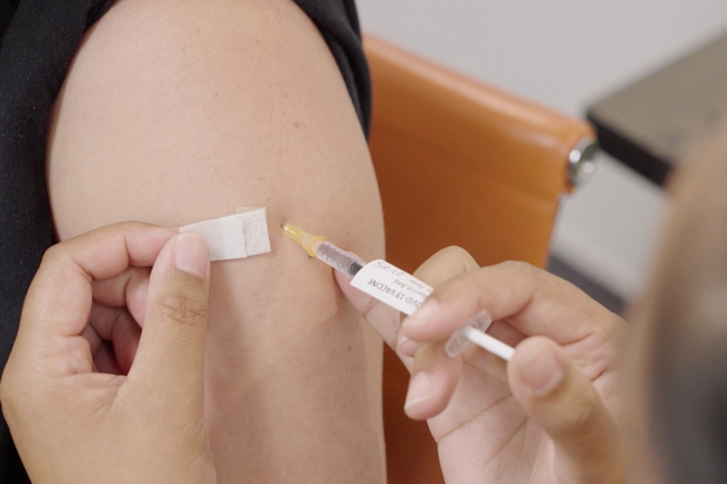 The Pfizer-BioNTech coronavirus vaccine is administered to a recipient in Auckland, New Zealand. Photo: Reuters