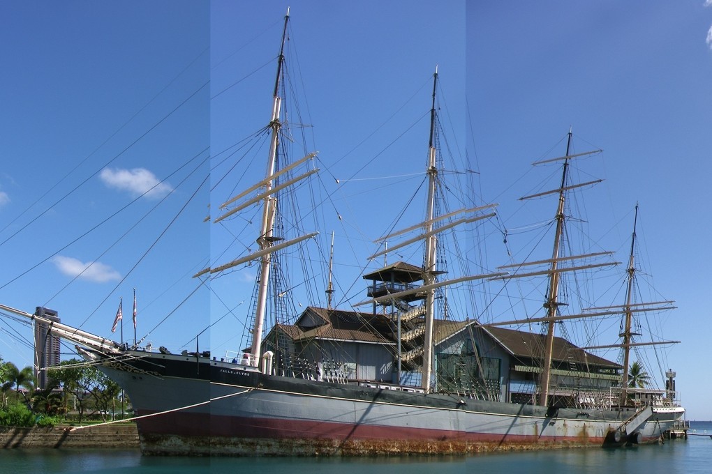 The Falls of Clyde at the Honolulu harbour. Funds are needed to transport the ship from Hawaii to Scotland, where she will be restored. Photo: Wikipedia