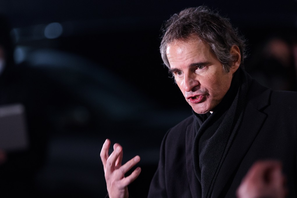 International Atomic Energy Agency chief Rafael Grossi speaks to reporters at the airport in Vienna after returning from Tehran on Sunday. Photo: EPA-EFE