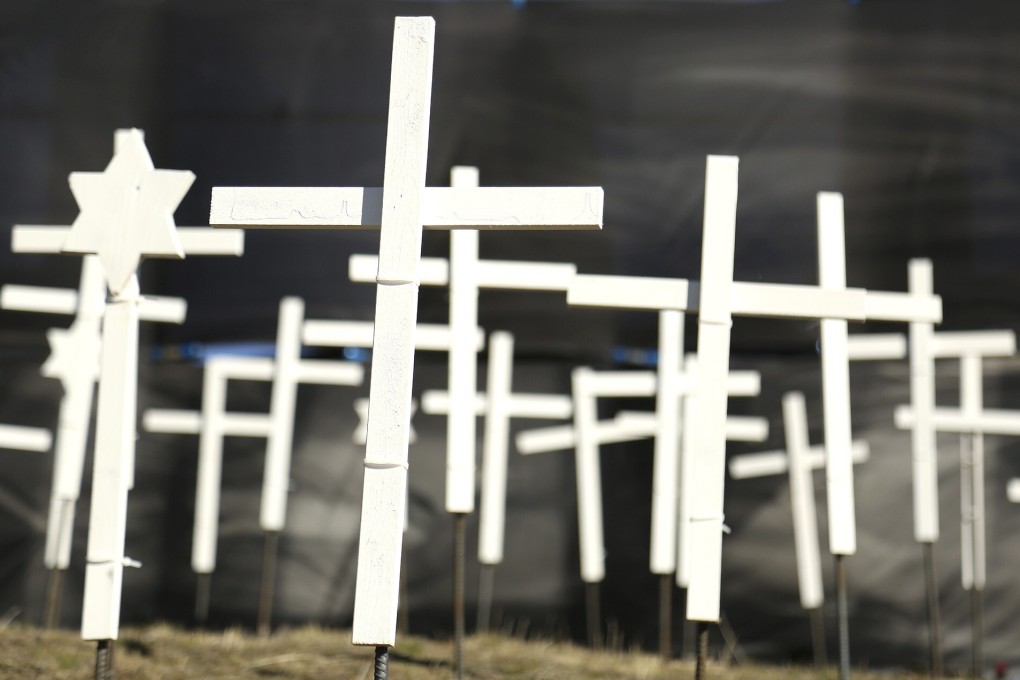 White crosses representing Covid-19 in California’s Nevada County are seen at a memorial in Grass Valley in January. Photo: The Union via AP