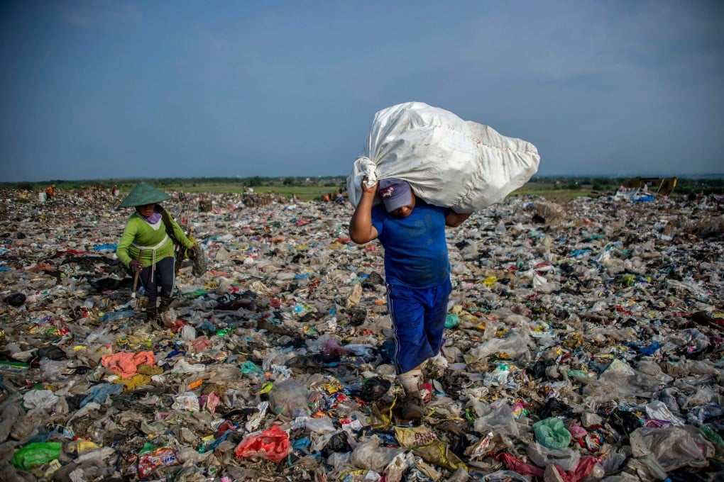Collecting plastic waste at the Sidoarjo garbage dump in East Java, Indonesia. Photo: AFP