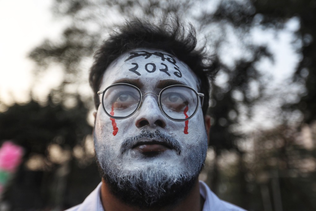 A member of a leftist student organisation takes part in a protest in Dhaka, Bangladesh, against the death of writer Mushtaq Ahmed in jail following his arrest in a Digital Security Act case. Photo: ZUMA Wire / DPA