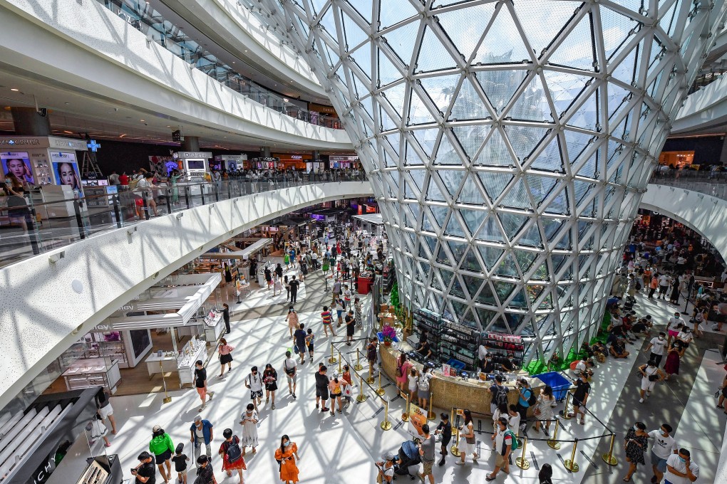 Tourists shop at a duty-free shopping centre in Sanya City in China’s Hainan Province. Photo: Xinhua