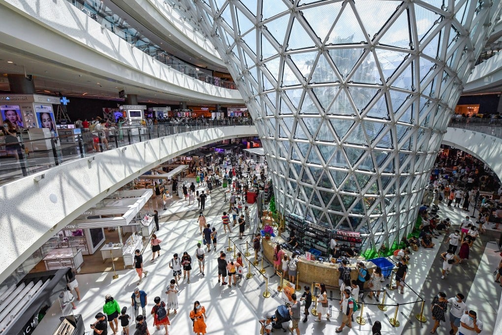 Tourists shop at a duty-free shopping centre in Sanya City in China’s Hainan Province. Photo: Xinhua