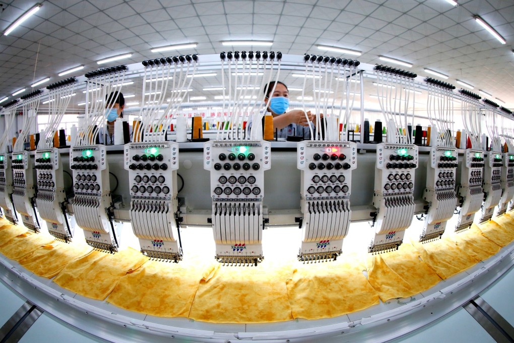 A former Chinese industry minister has pointed to a “premature” decline in manufacturing’s share of the economy. Photo: Xinhua