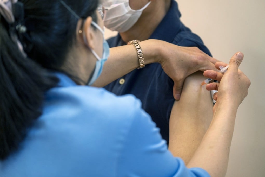 A nurse administers a dose of the Sinovac vaccine. Photo: Bloomberg