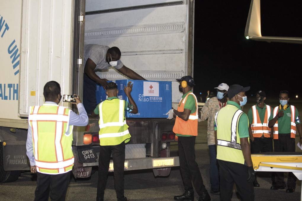Vaccines donated by the Chinese government are unloaded at the airport in Georgetown, Guyana earlier this month. Photo: Xinhua