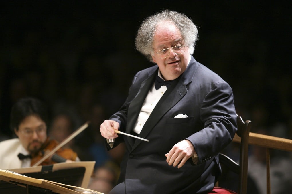 Music director James Levine conducts the Boston Symphony Orchestra on its opening night performance at Tanglewood in Lenox, Massachusetts, in July 2006. Photo: AP