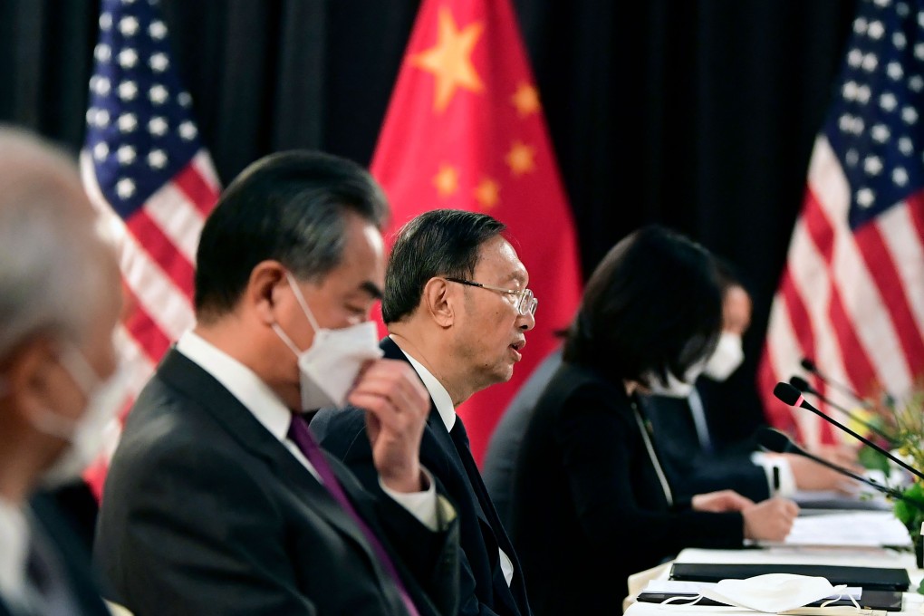 Yang Jiechi (centre) and Wang Yi (left) led the Chinese delegation in Anchorage, Alaska. Photo: AFP