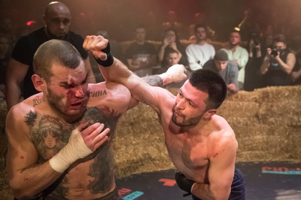 Danik Vesnenok and Danila Utenkov fight during the “Top Dog” bare-knuckle boxing tournament in Moscow, on April 16. Photo: Reuters