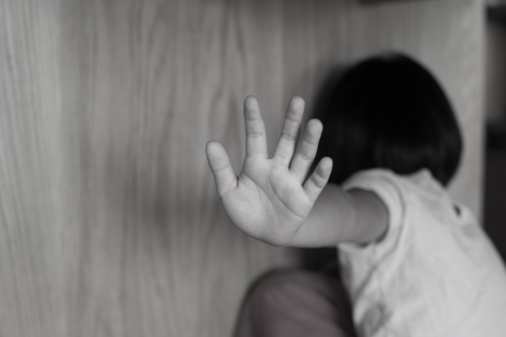 Two parents in China lost custody of their child after the girl’s grandmother reported the cases of child abuse. Photo: Shutterstock