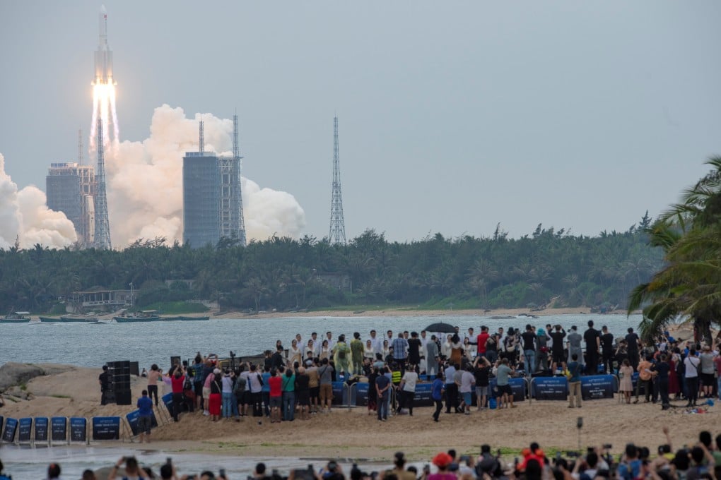 The Long March-5B Y2 rocket, carrying the core module of China's space station Tianhe, takes off from Wenchang Space Launch Center in Hainan province, China April 29, 2021. Photo: Reuters
