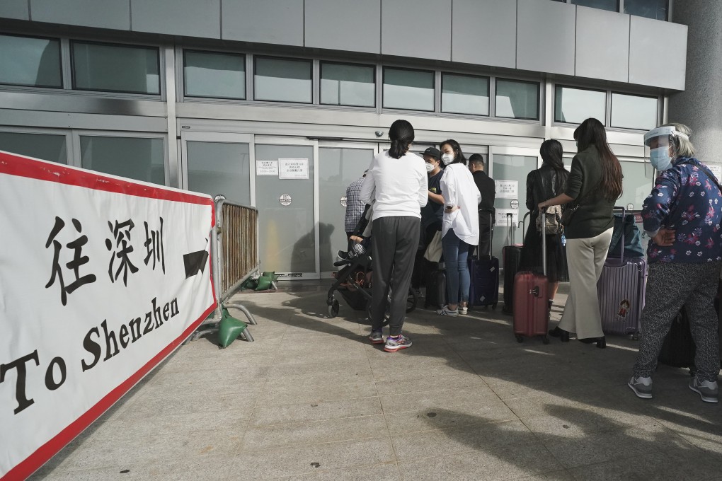 Those crossing the border from Hong Kong to Shenzhen will have to quarantine in the mainland Chinese city for 21 days. Photo: Felix Wong