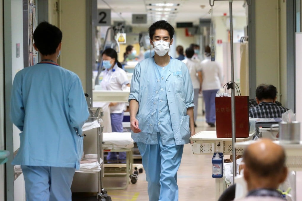 Doctors in the accident and emergency department of Kwong Wah Hospital in Yau Ma Tei. Photo: Sam Tsang