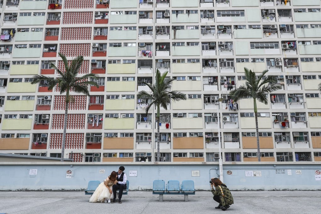 A couple pose for a wedding photo in May 2019 at Choi Hung Estate, once Hong Kong’s largest public housing estate. Had Hong Kong not fallen behind on its public housing targets for the past eight years, the equivalent of an additional 13.5 Choi Hung Estates should have been built. Photo: Edmond So
