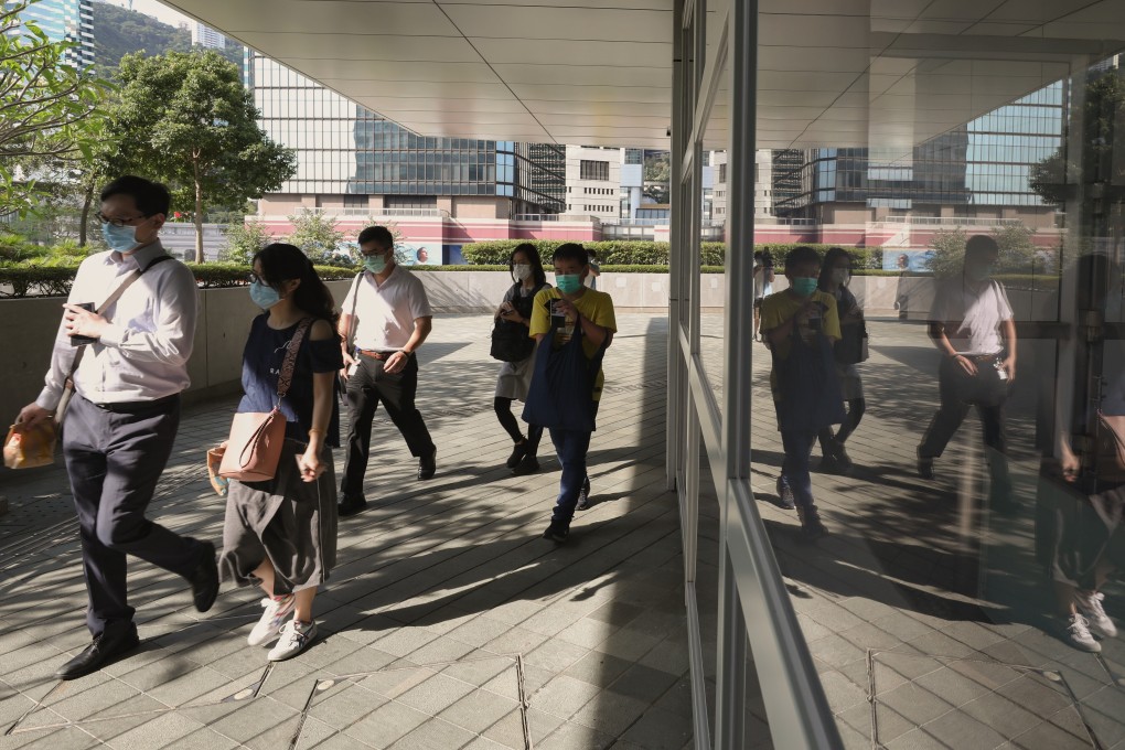 Civil servants return to government office’s in Hong Kong. Photo: Nora Tam