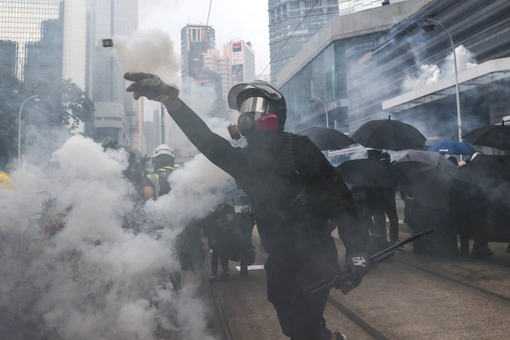 Police fire tear gas to disperse protesters during a rally from Causeway Bay to Admiralty on September 29, 2019. Photo: Sam Tsang