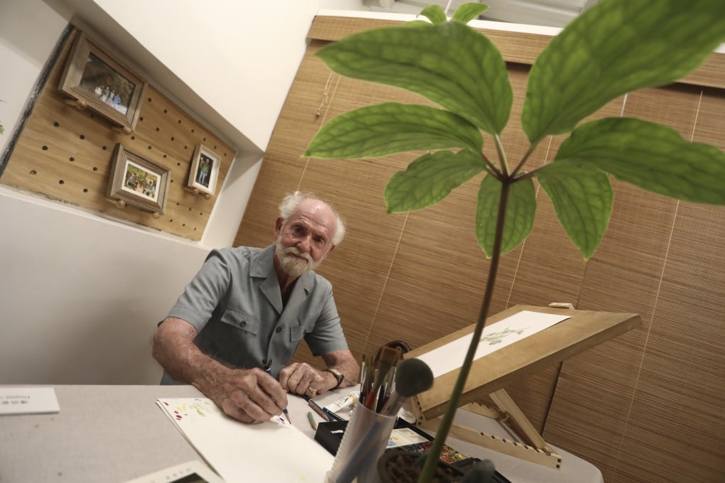 Botanical artist Mark Isaac-Williams, 81, does some sketching at his Green Fingers, Artist’s Hands exhibition at Kadoorie Farm and Botanical Garden in Tai Po. He first worked there as a horticulturist in 1979, and was artist-in-residence until last year. Photo: Jonathan Wong