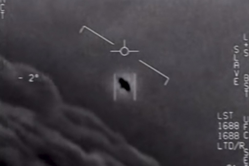 A screen grab from a UFO video released by the Pentagon in 2020. Photo: US Department of Defence