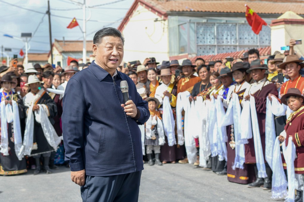 Chinese President Xi Jinping addresses villagers in Qinghai’s Gangcha county. Photo: Xinhua