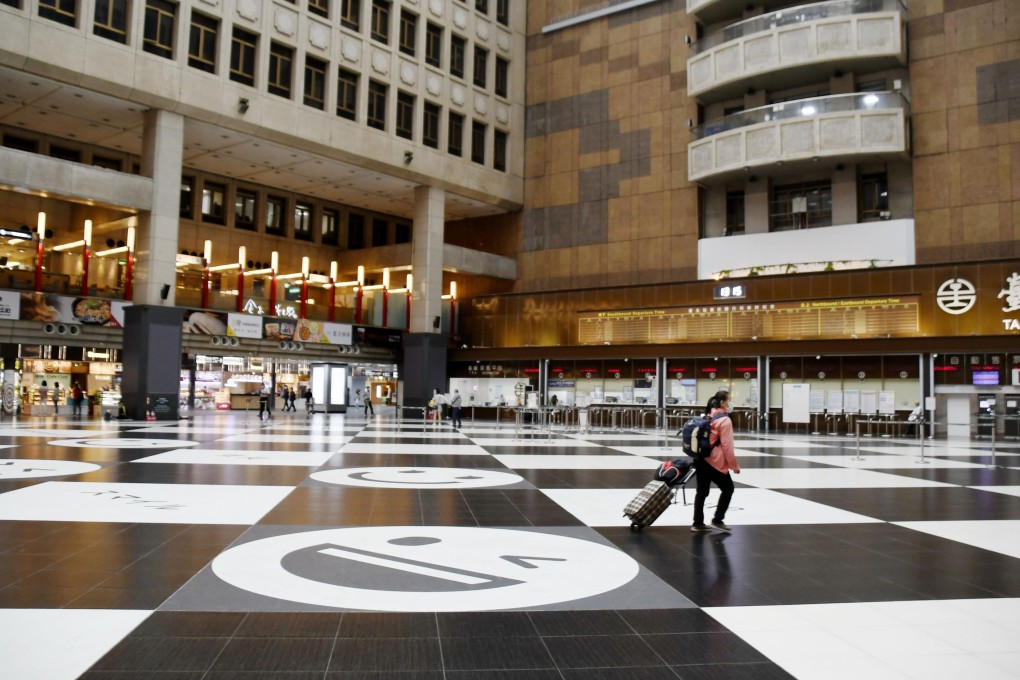 Taipei's main railway station is deserted on June 11, 2021, as people refrain from travelling amid the spread of coronavirus infections. Photo: Kyodo