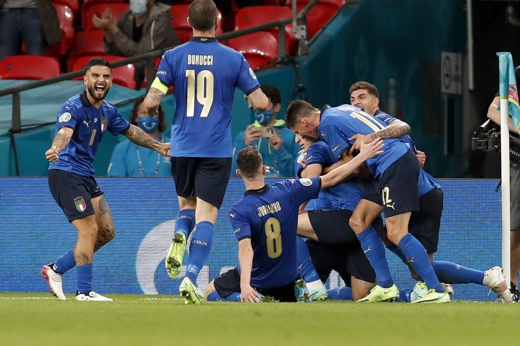 Italy’s players celebrate Federico Chiesa’s goal against Austria. Photo: Xinhua