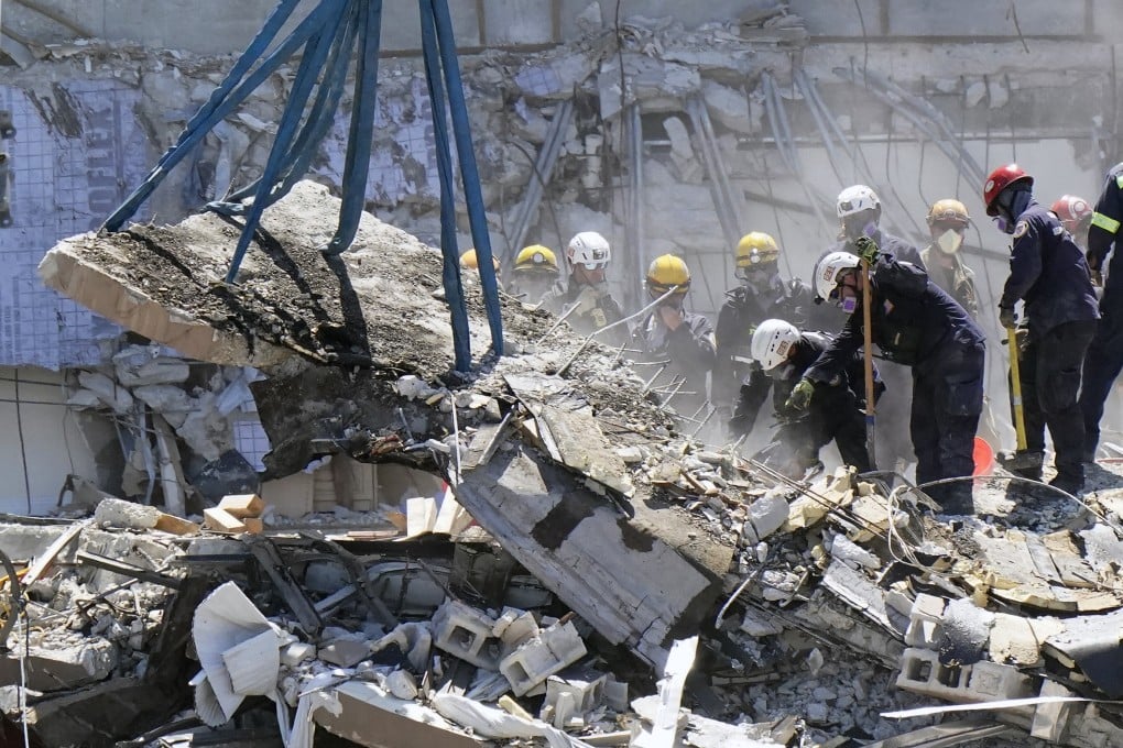 Crews work in the rubble at Champlain Towers South. Photo: AP