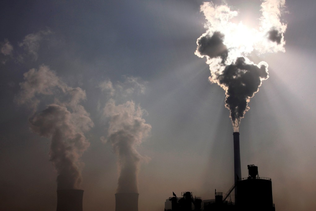 A coal-burning power plant in Baotou city in China's Inner Mongolia Autonomous Region on October 31, 2010. Photo: Reuters