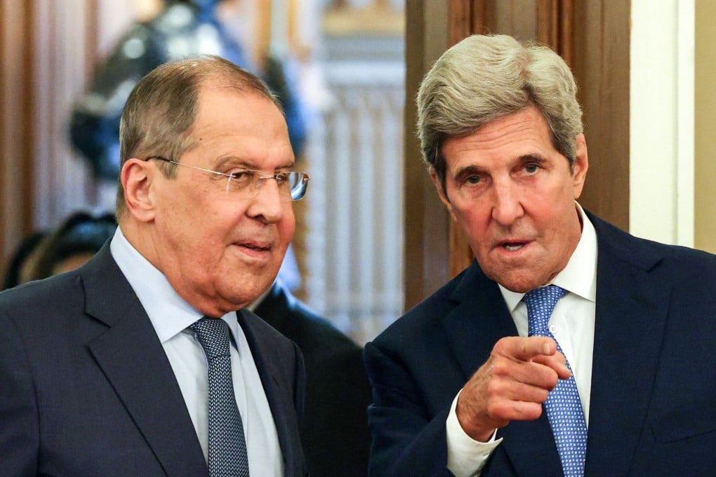 Russian Foreign Minister Sergei Lavrov and US climate envoy John Kerry in Moscow. Photo: AFP