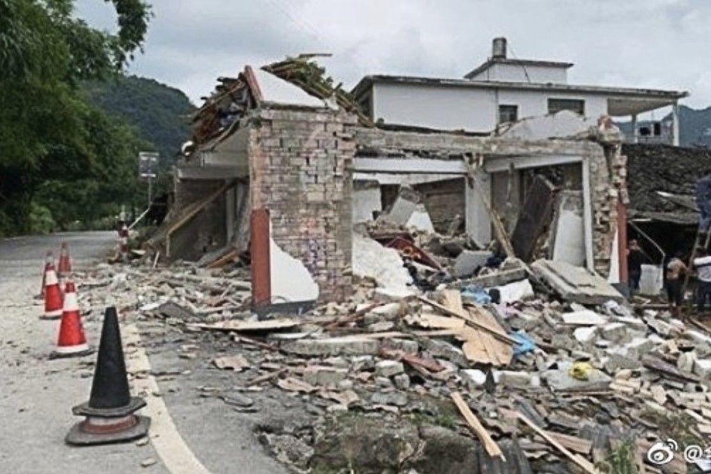 Eight people died after a home collapsed while under construction in Dahu township in Fujian province on Friday. Photo: Weibo