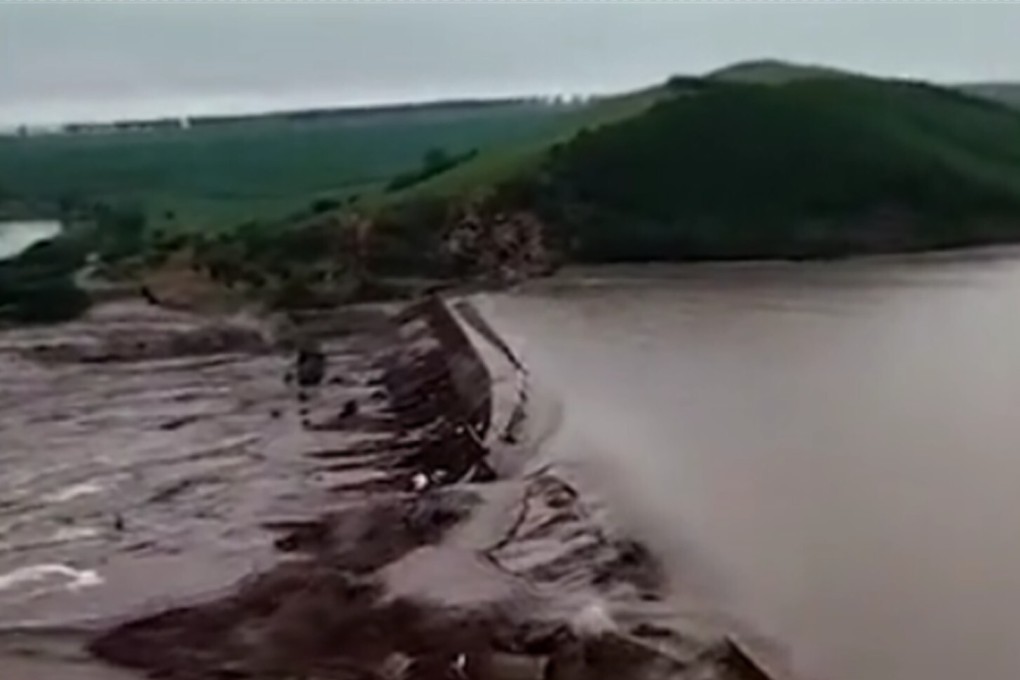 Two dams collapsed in Hulunbuir, Inner Mongolia, on Sunday afternoon. Photo: Weibo