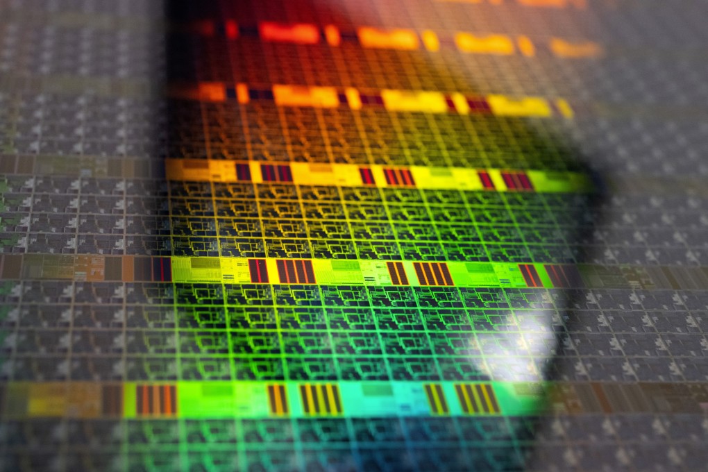 A 300mm silicon wafer in the semiconductor clean rooms at the GlobalFoundries fab in Dresden, Germany. Photo: Bloomberg