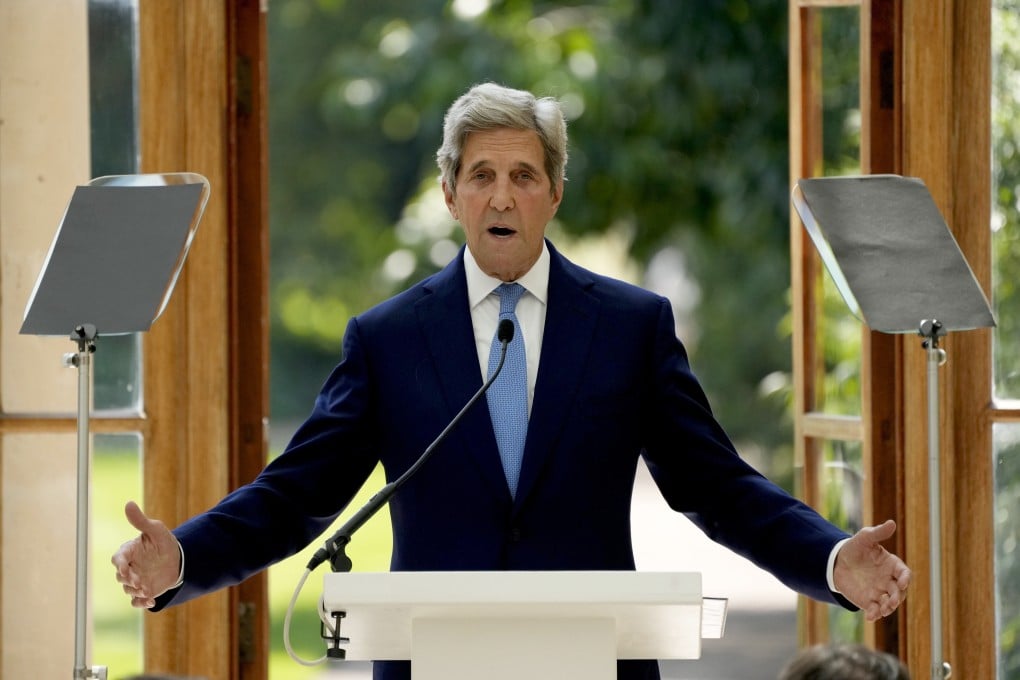 John Kerry delivers a policy speech in the Nash Conservatory at the Royal Botanic Gardens, Kew, London on Tuesday. Photo: AP