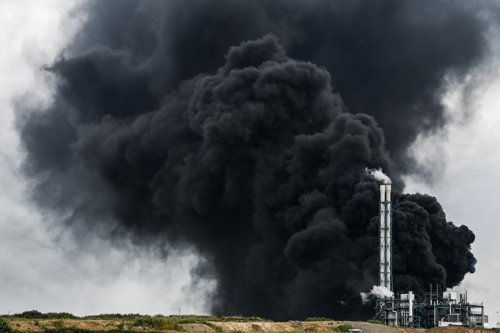 Smoke billows from the chemical industry area of Chempark in Leverkusen, Germany on Tuesday, Photo: EPA-EFE