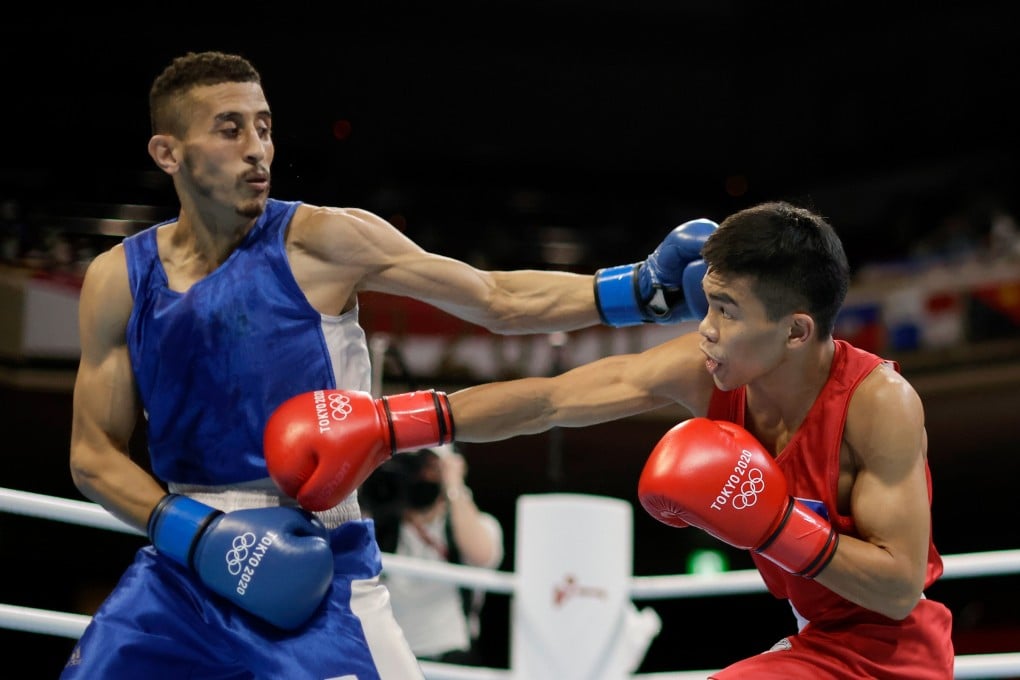Carlo Paalam booked his place in the quarter-finals of the flyweight division with a dominant win against Mohamed Flissi of Algeria. Photo: Ueslei Marcelino - Pool/Getty Images