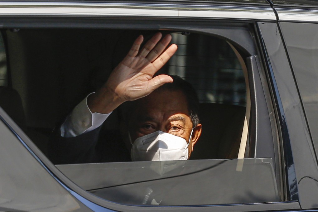 Malaysian Prime Minister Muhyiddin Yassin waves to media as he leaves his residence in Kuala Lumpur on August 3. Photo: EPA