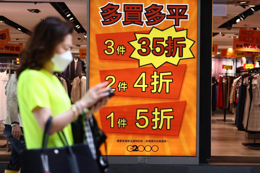 A sign advertising discounts in a clothing store in Causeway Bay. Photo: Nora Tam