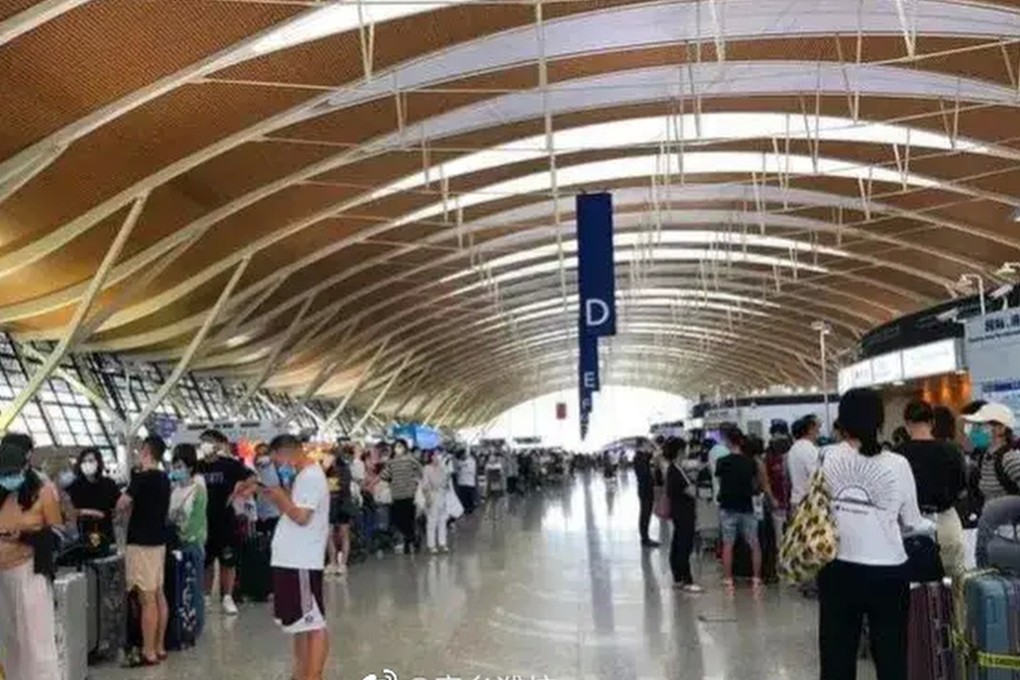 A limited supply of airline seats amid the Covid-19 pandemic ensures Chinese students pay high prices to travel to America to study. Photo: Weibo