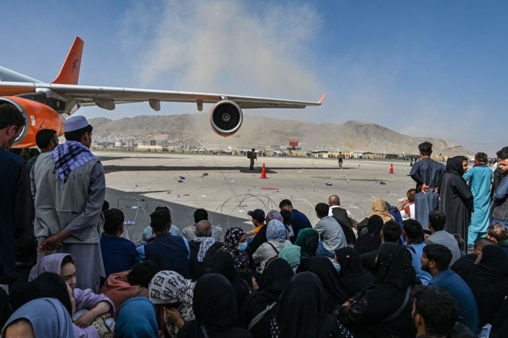 Thousands of Afghanis remain gathered at Kabul airport, two weeks after the Taliban seized control of the country. Photo: TNS