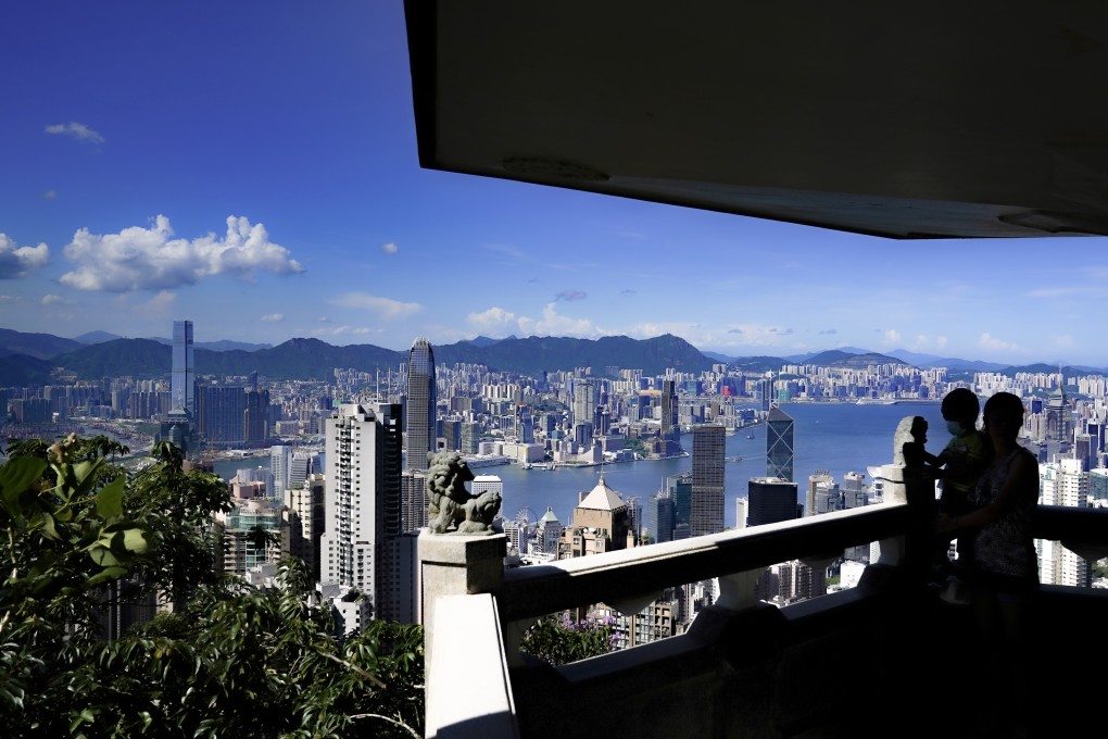 Mainland Chinese funds remain net sellers this week, signalling caution surrounding tech stocks in the city. Photo: Sam Tsang