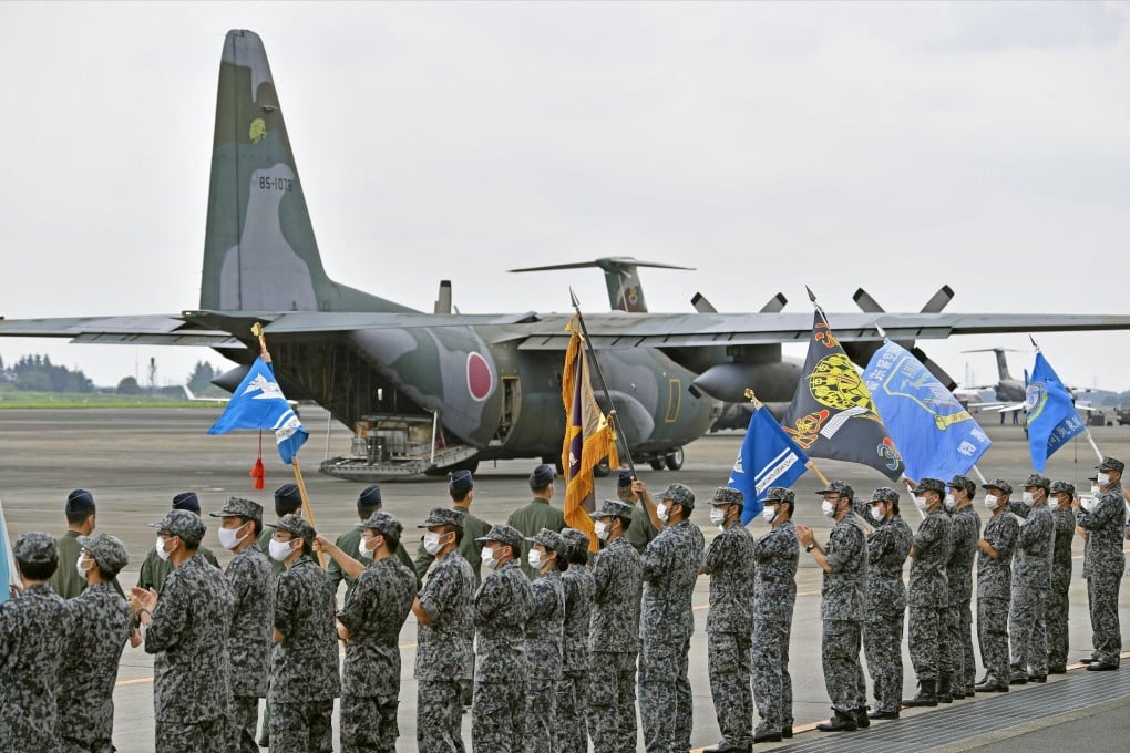 A Japan Air Self-Defence Force C-130 transport plane before its August 24 departure for Afghanistan. Photo: Kyodo