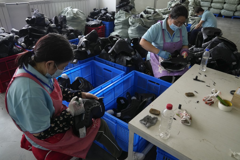 China’s Caixin/Markit manufacturing purchasing managers’ index (PMI) 49.2 in August from 50.3 in July, matching a fall in the official index. Photo: AP
