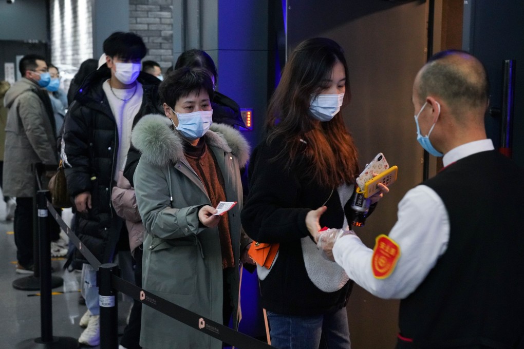 China’s Caixin/Markit services purchasing managers’ index (PMI) fell to 46.7 in August from 54.9 in July, data released on Friday showed. Photo: Xinhua