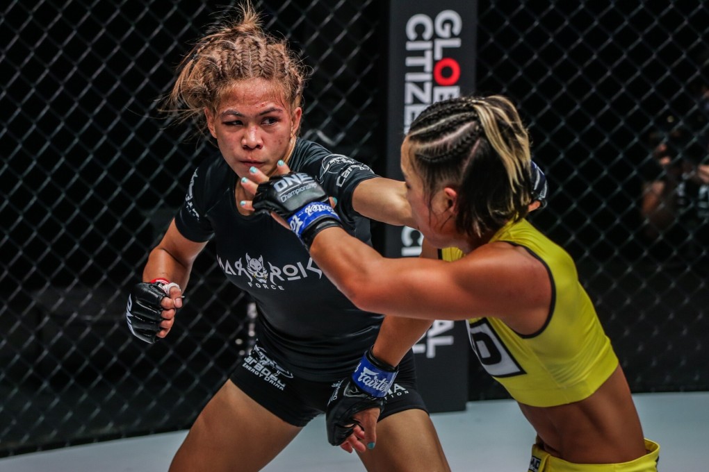 Denice Zamboanga throws a punch at Ham Seo-hee. Photo: ONE Championship