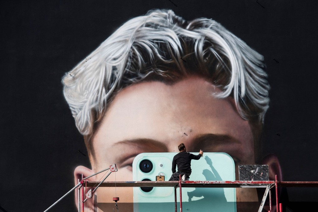 As it prepares for the iPhone 13 launch on September 14, Apple must contend with the latest legal challenge over virtual assistant Siri filed by Chinese artificial intelligence firm Shanghai Zhizhen Intelligent Network Technology. Photo: Agence France-Presse